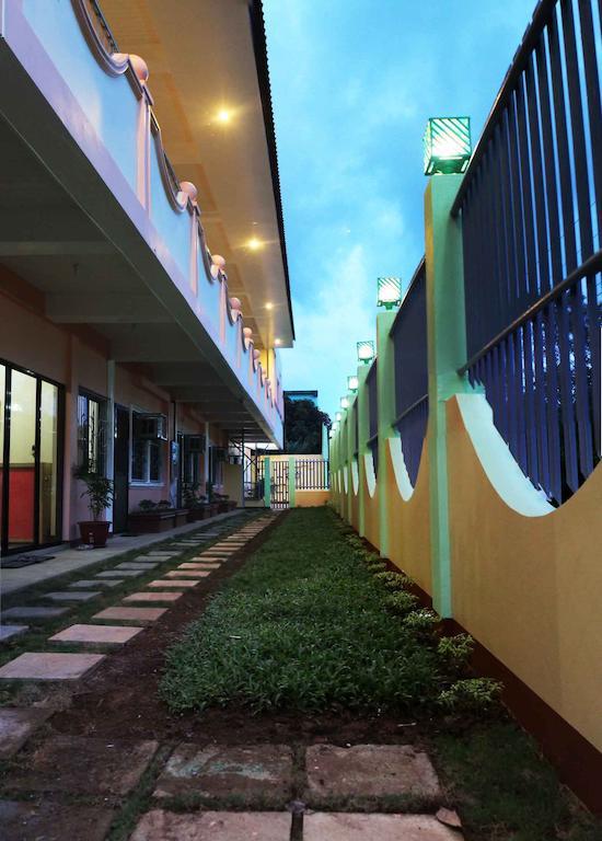 Amerson Pension Place Puerto Princesa Buitenkant foto