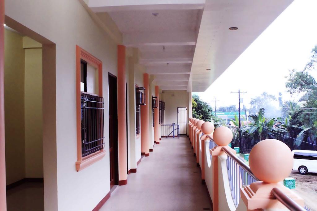 Amerson Pension Place Puerto Princesa Buitenkant foto