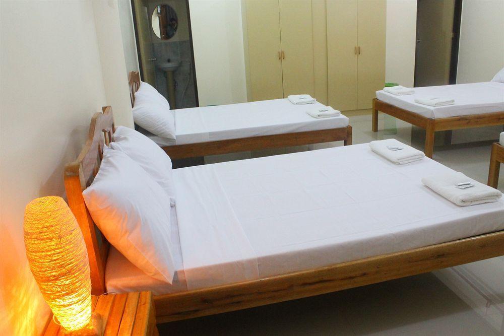 Amerson Pension Place Puerto Princesa Buitenkant foto