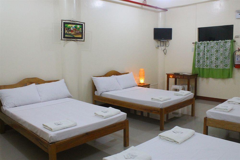 Amerson Pension Place Puerto Princesa Buitenkant foto