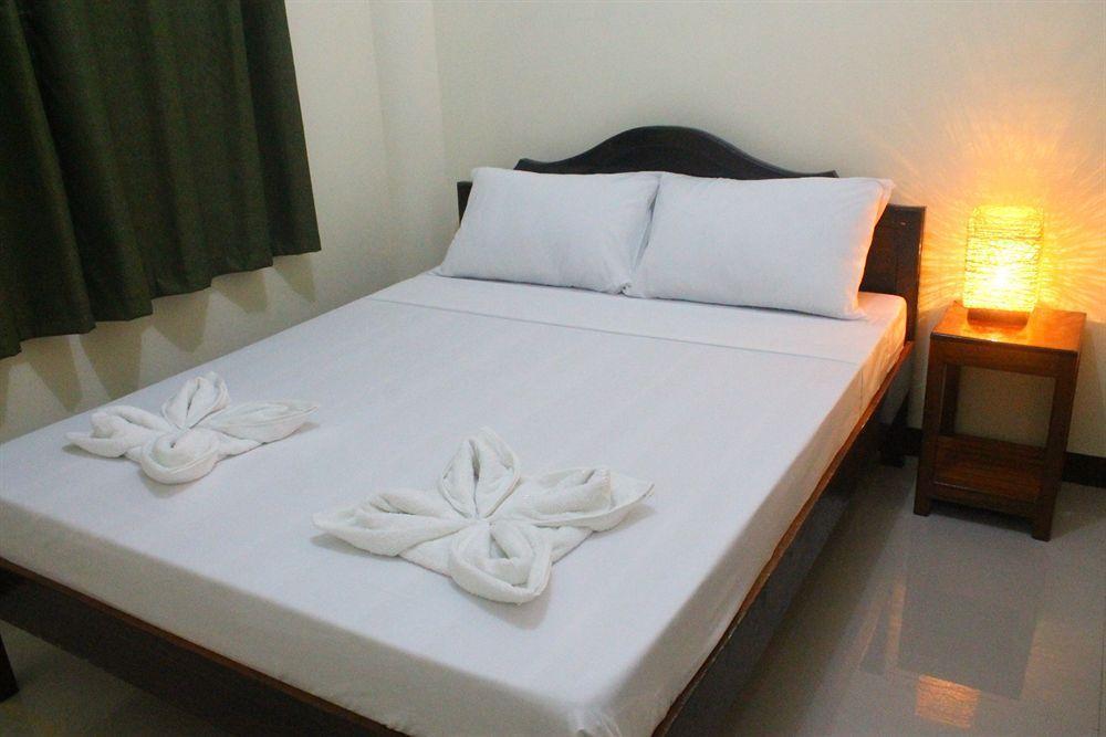 Amerson Pension Place Puerto Princesa Buitenkant foto