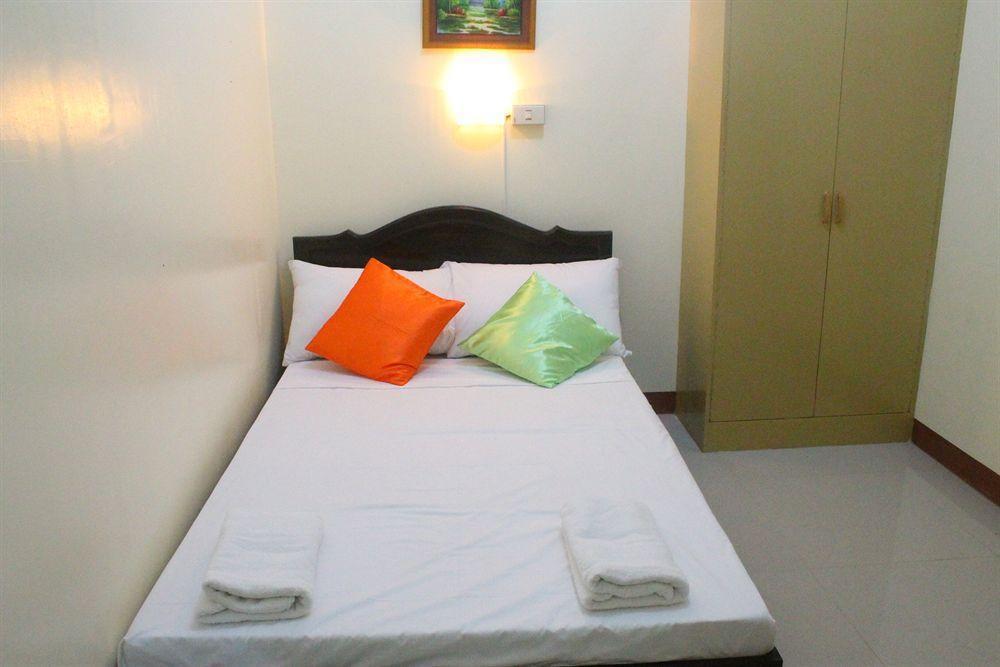 Amerson Pension Place Puerto Princesa Buitenkant foto