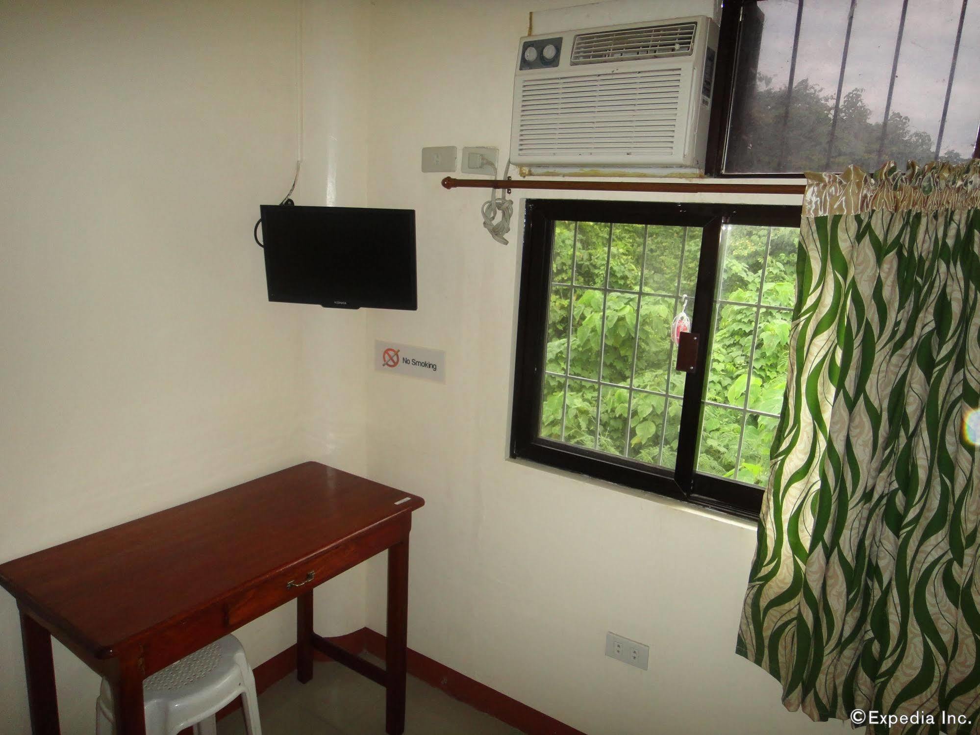 Amerson Pension Place Puerto Princesa Buitenkant foto