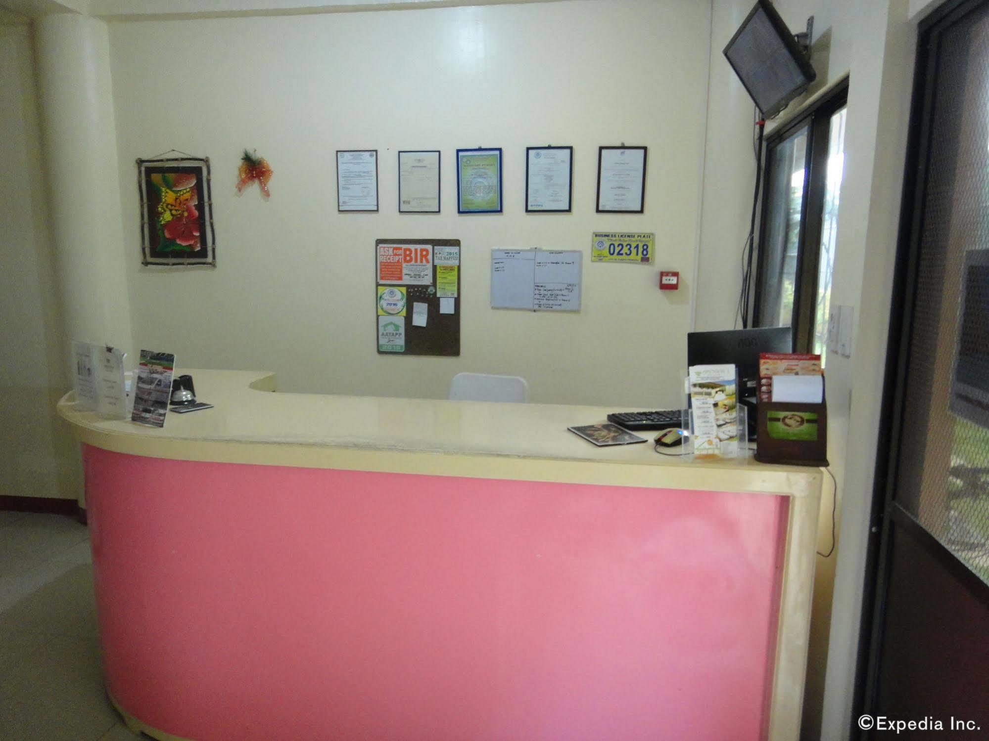 Amerson Pension Place Puerto Princesa Buitenkant foto