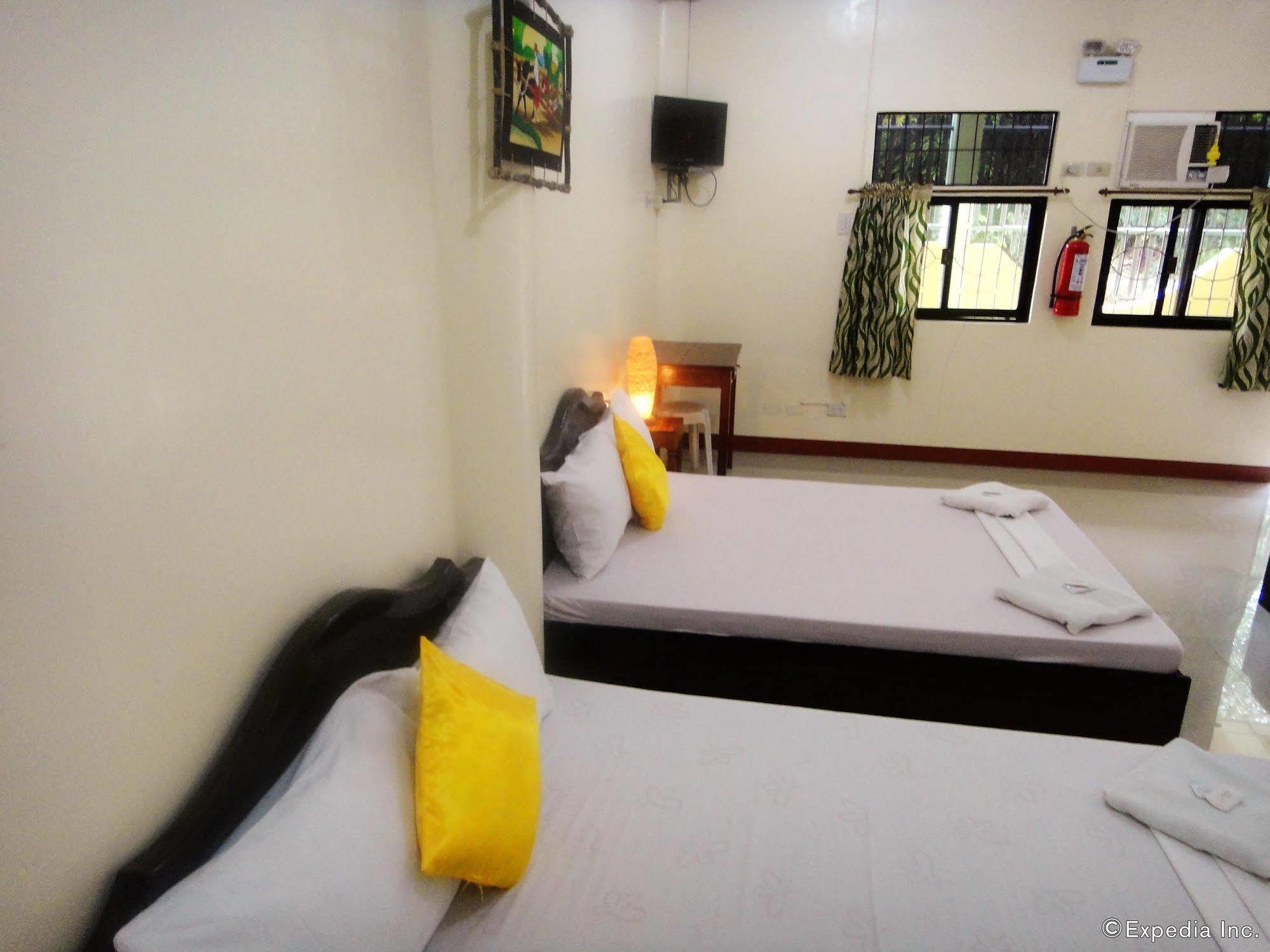Amerson Pension Place Puerto Princesa Buitenkant foto