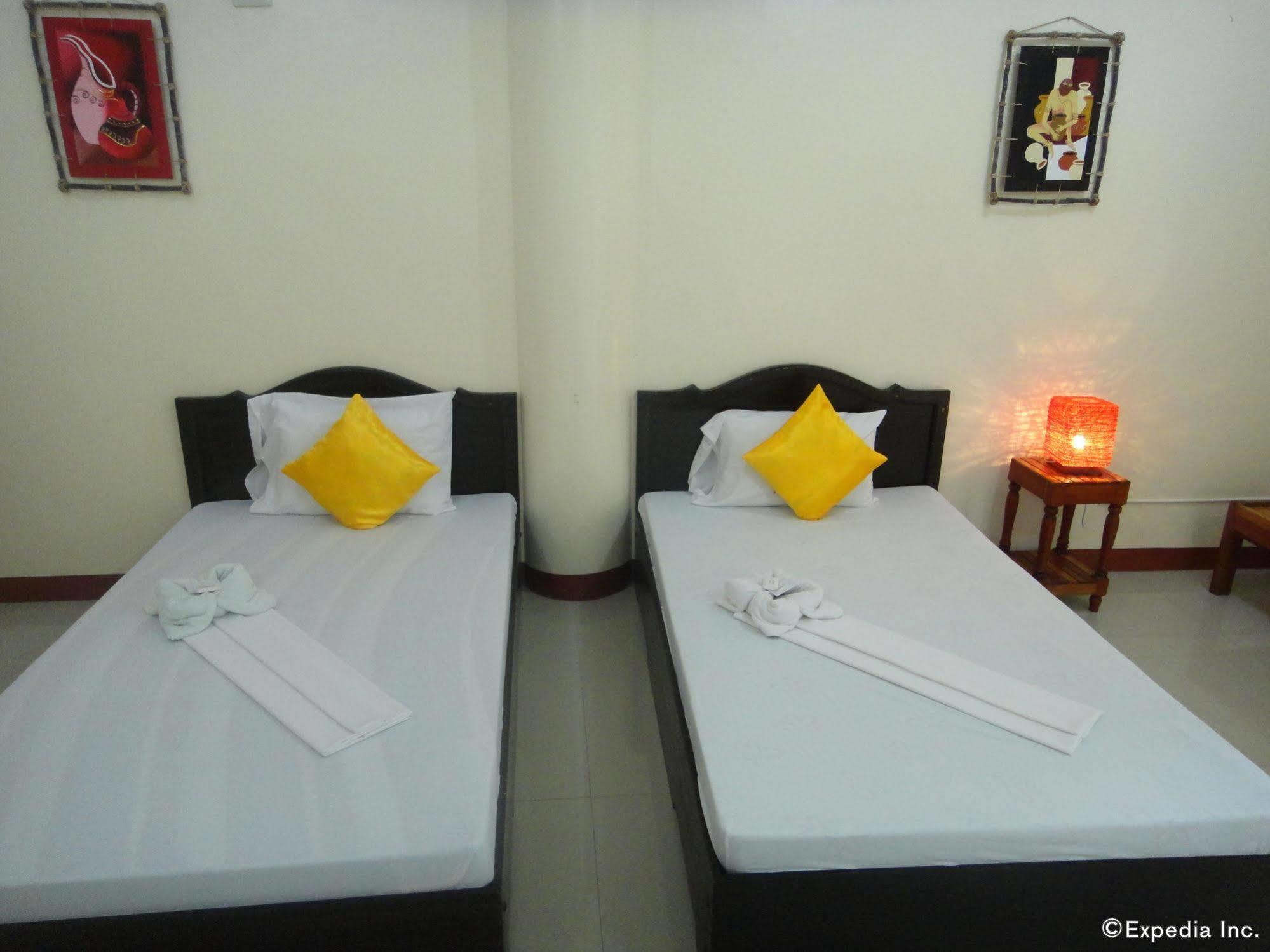 Amerson Pension Place Puerto Princesa Buitenkant foto
