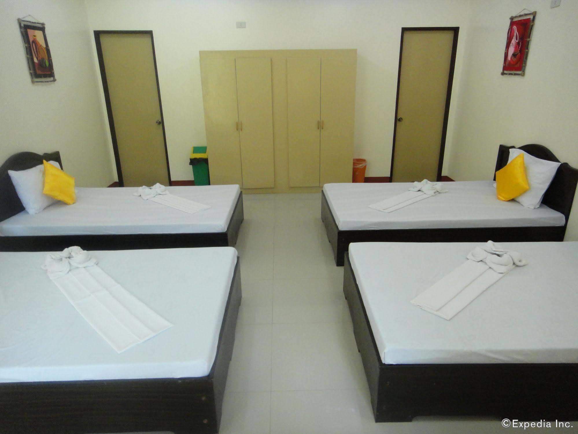 Amerson Pension Place Puerto Princesa Buitenkant foto