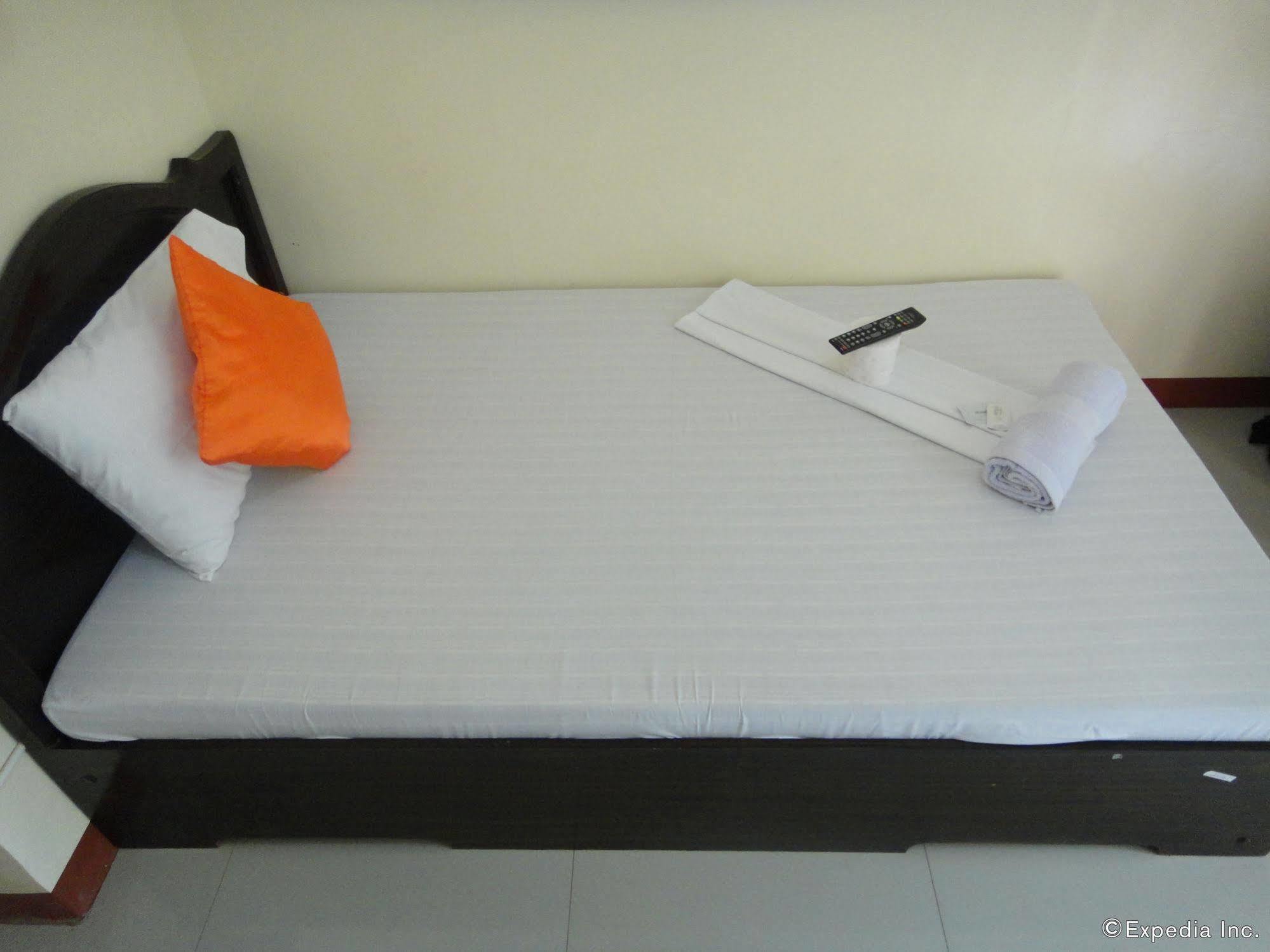 Amerson Pension Place Puerto Princesa Buitenkant foto