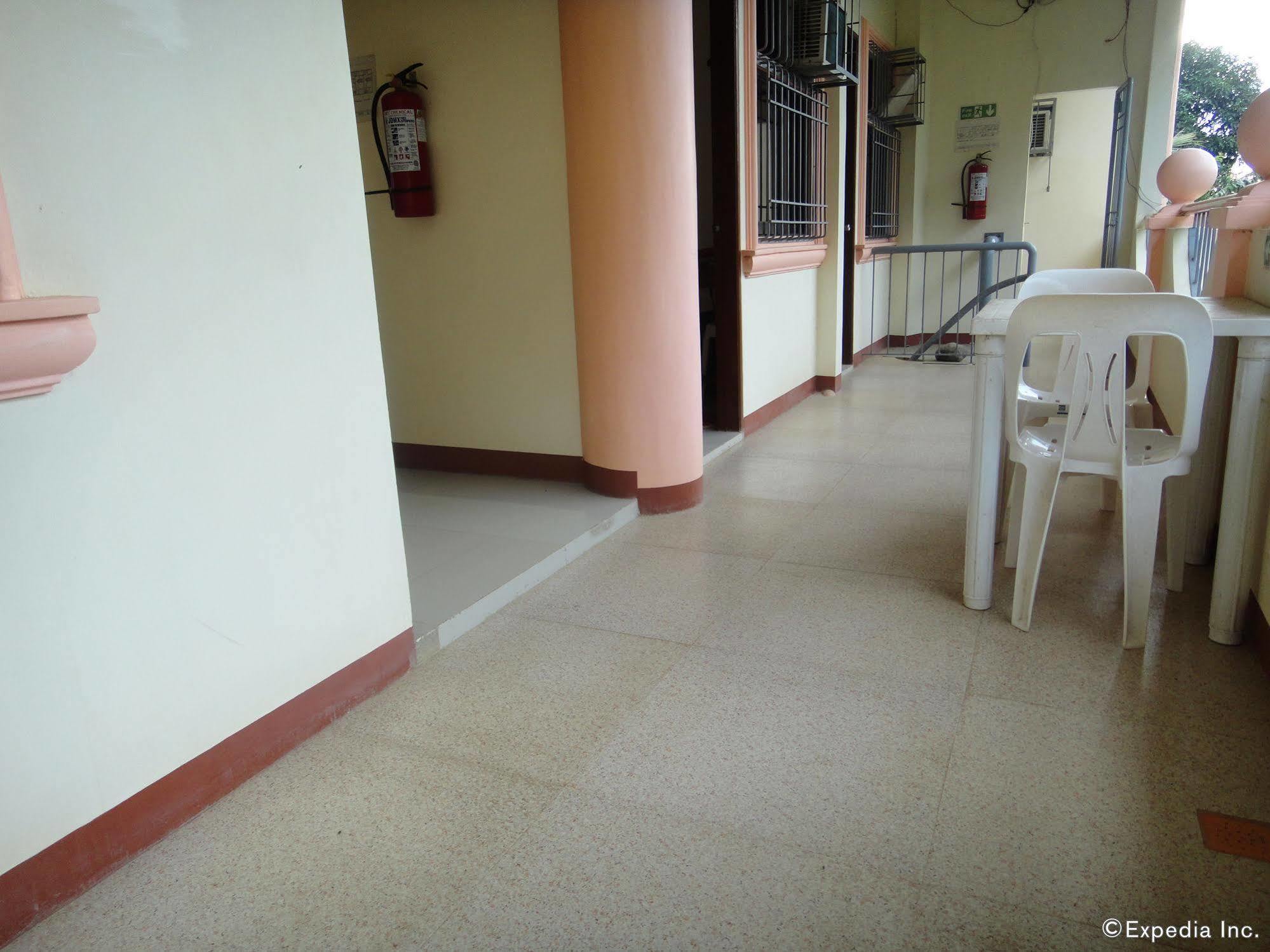 Amerson Pension Place Puerto Princesa Buitenkant foto