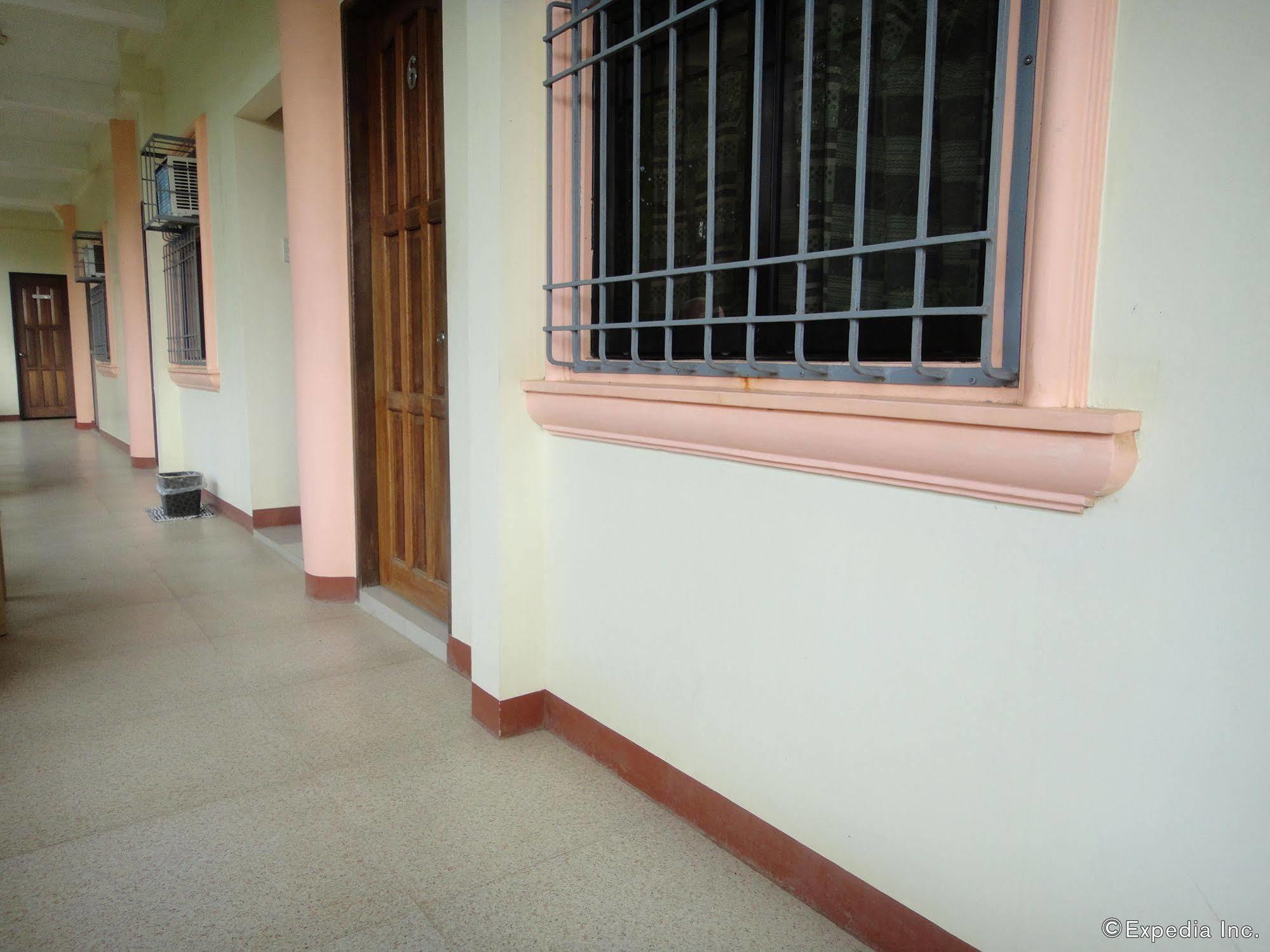 Amerson Pension Place Puerto Princesa Buitenkant foto