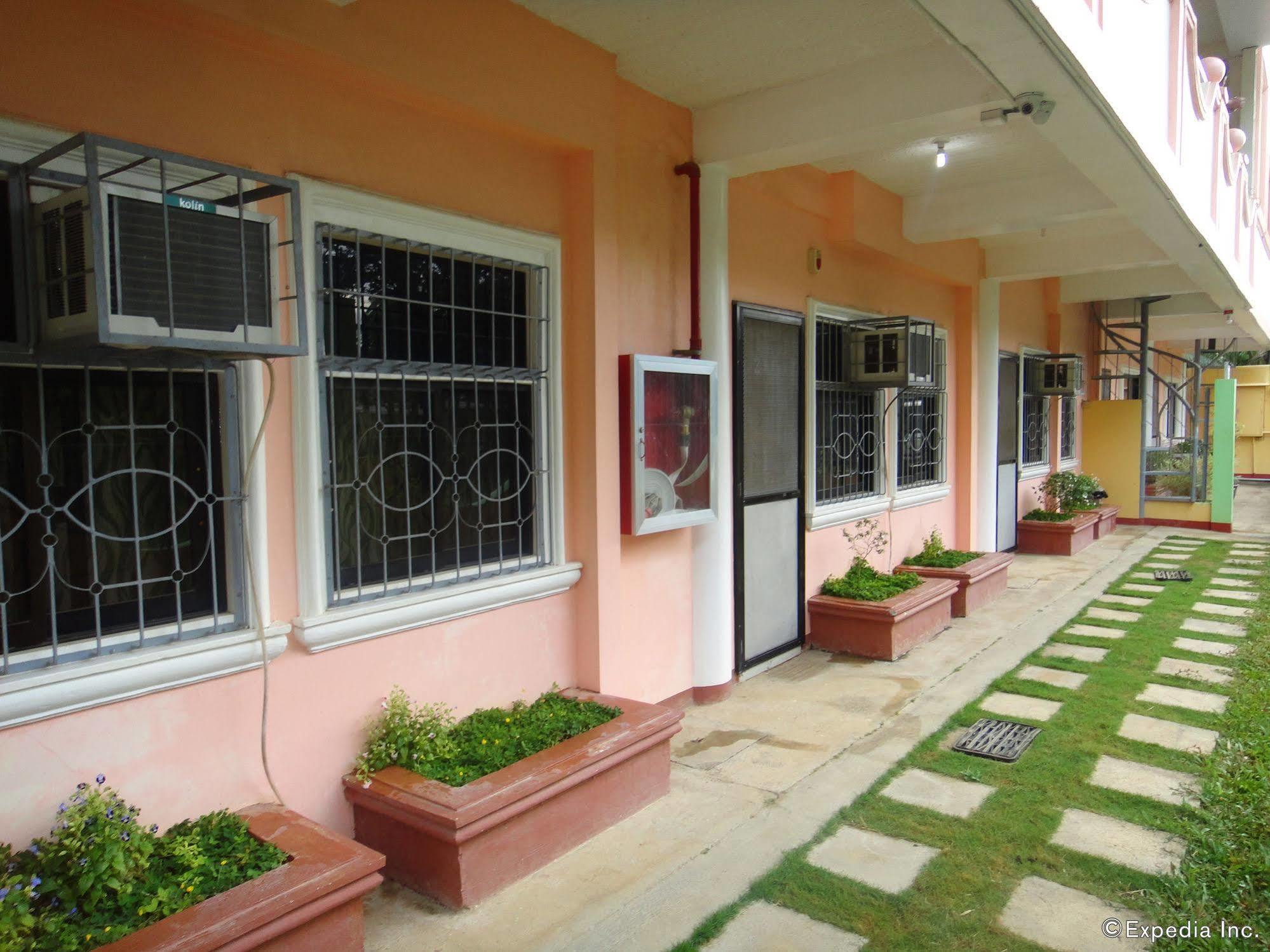 Amerson Pension Place Puerto Princesa Buitenkant foto
